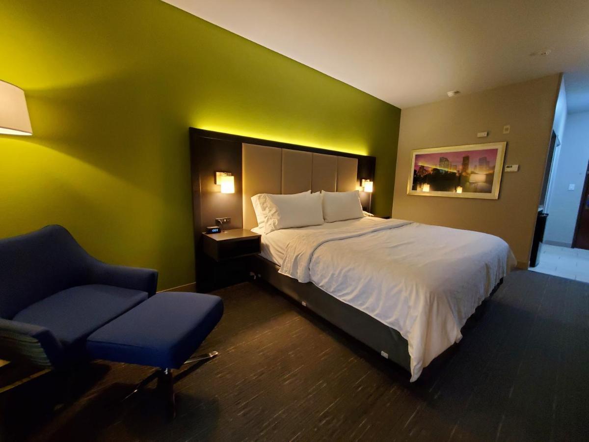 Holiday Inn Express Pearland By Ihg Exterior foto